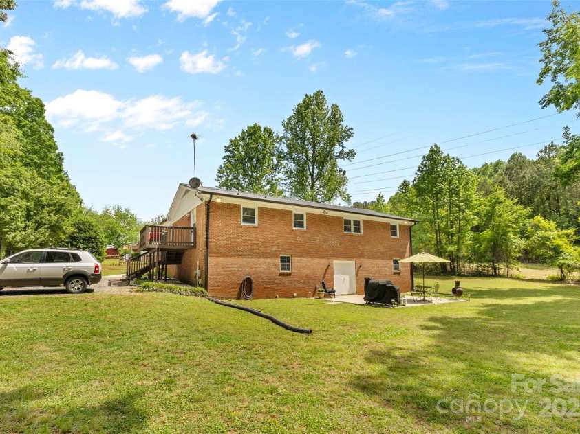 1792 Hoffman Road, Gastonia, NC 28054.  MLS# CAR4254076, YatesRealty ID 17184. 