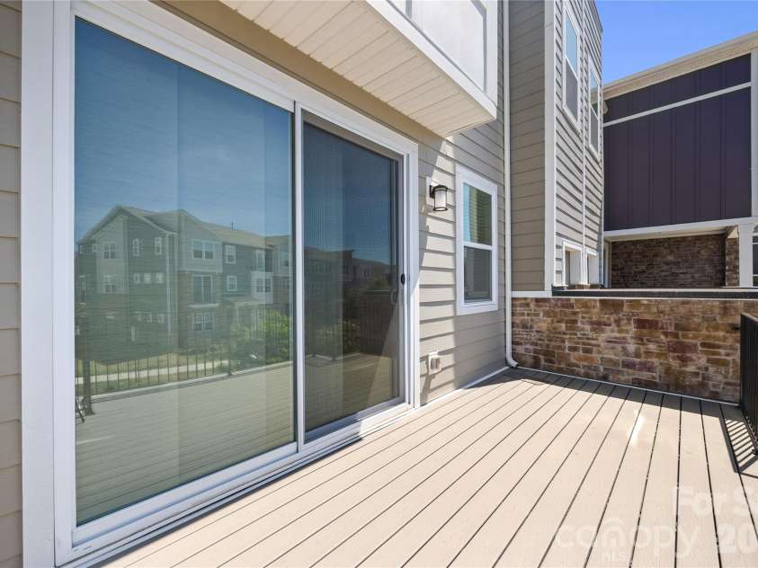 1658 Unison Drive, Charlotte, NC 28262.  MLS# CAR4374592, YatesRealty ID 17185. 