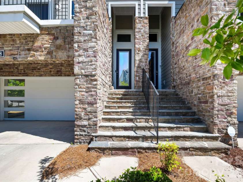 1658 Unison Drive, Charlotte, NC 28262.  MLS# CAR4374592, YatesRealty ID 17185. 