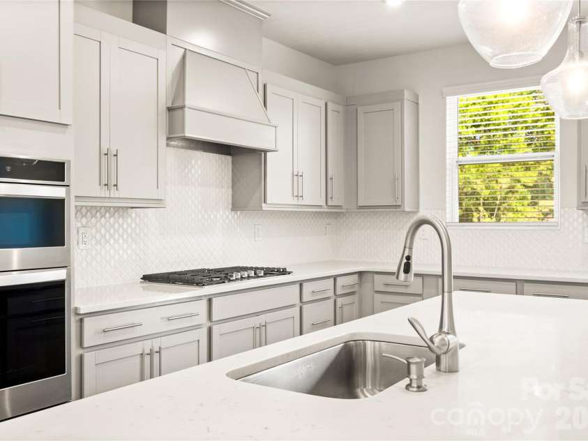 1658 Unison Drive, Charlotte, NC 28262.  MLS# CAR4374592, YatesRealty ID 17185. 