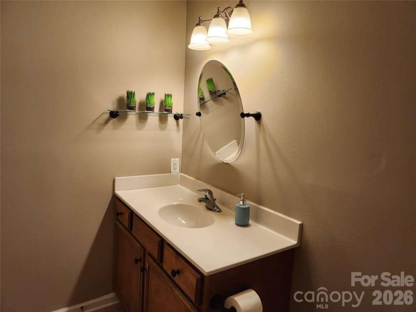 1404 Mauney Avenue, Gastonia, NC 28052.  MLS# CAR4374899, YatesRealty ID 17187. Bathroom 