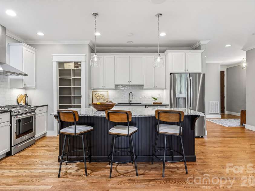 30 Stills Creek Loop, Fairview, NC 28730.  MLS# CAR4353771, YatesRealty ID 17188. Kitchen