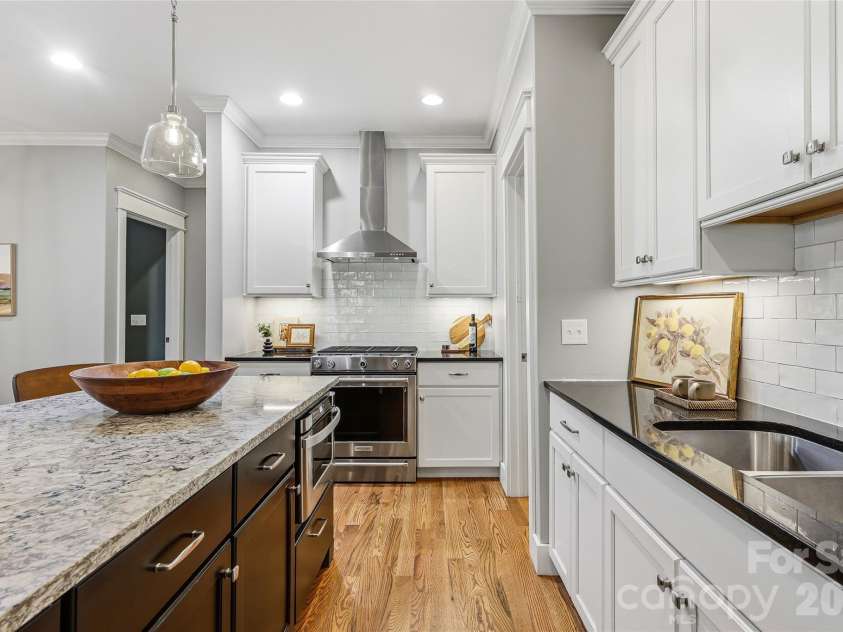 30 Stills Creek Loop, Fairview, NC 28730.  MLS# CAR4353771, YatesRealty ID 17188. Kitchen