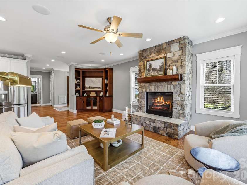 30 Stills Creek Loop, Fairview, NC 28730.  MLS# CAR4353771, YatesRealty ID 17188. Living room