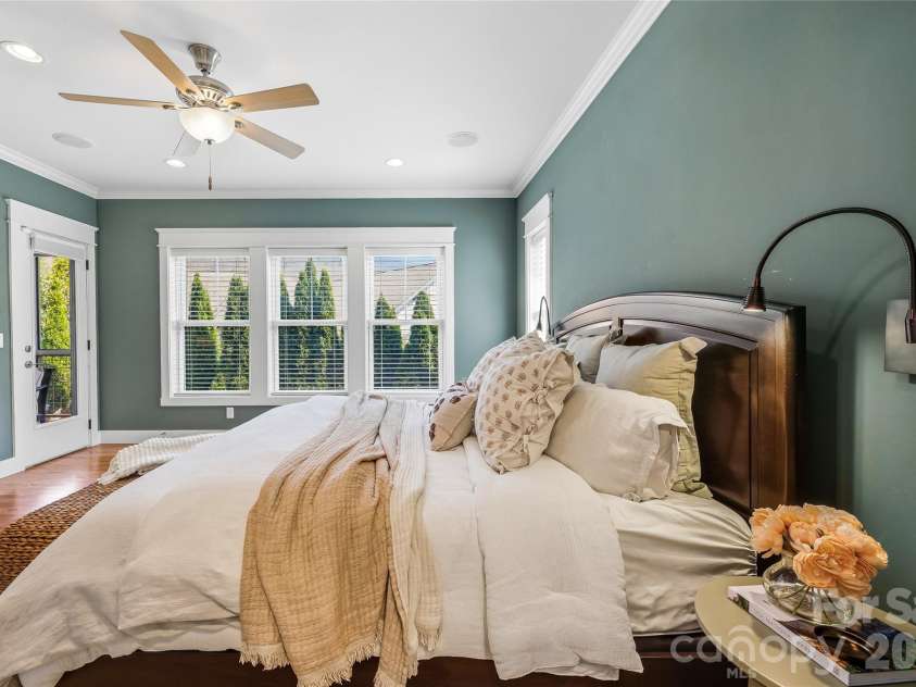 30 Stills Creek Loop, Fairview, NC 28730.  MLS# CAR4353771, YatesRealty ID 17188. Primary bedroom