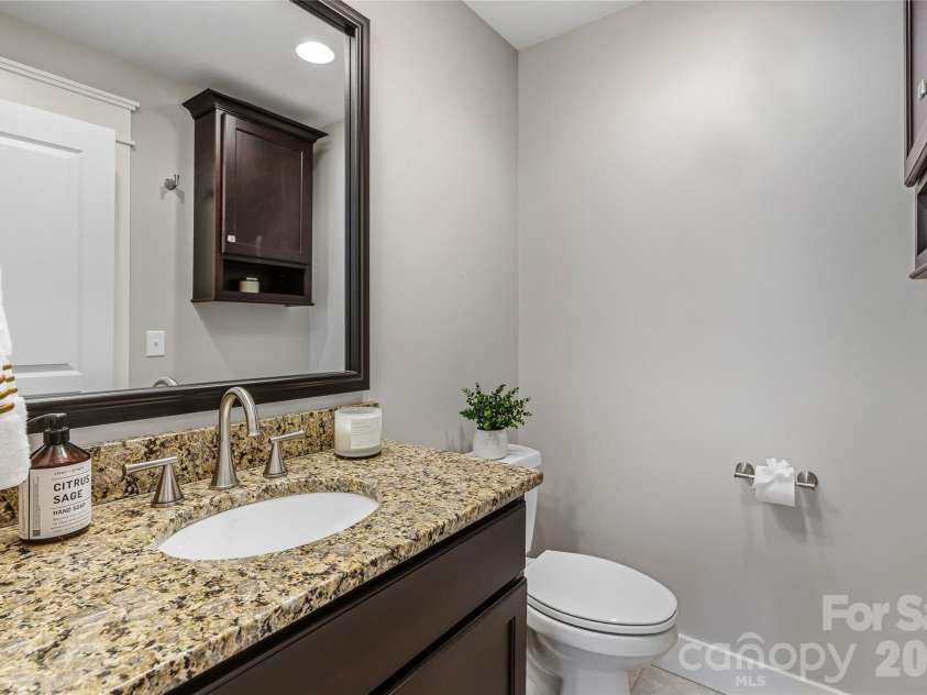 30 Stills Creek Loop, Fairview, NC 28730.  MLS# CAR4353771, YatesRealty ID 17188. Upstairs guest bath