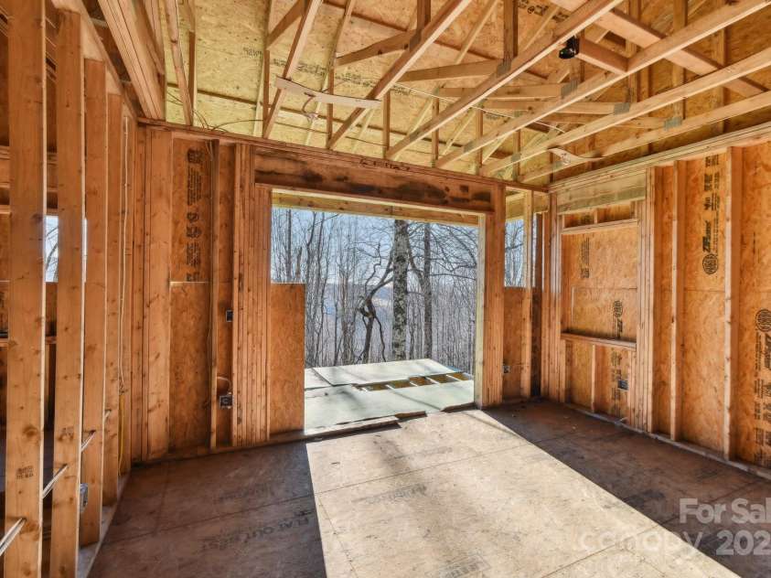 1539 Summer Road, Hendersonville, NC 28792.  MLS# CAR4224447, YatesRealty ID 17189. 