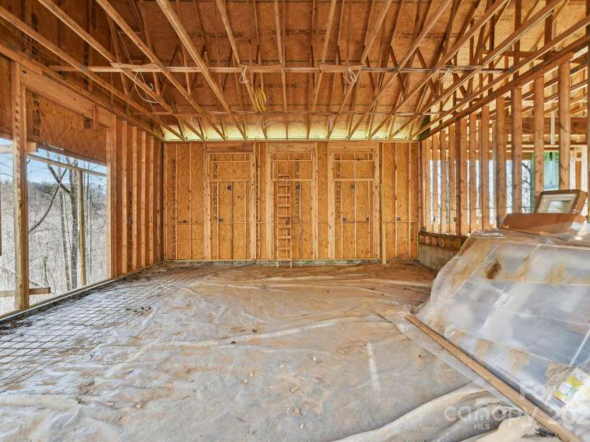 1539 Summer Road, Hendersonville, NC 28792.  MLS# CAR4224447, YatesRealty ID 17189. 