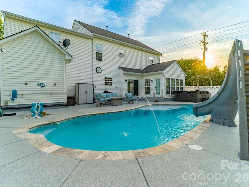 4105 Autumn Cove Drive, Clover, SC 29710.  MLS# CAR4364325, YatesRealty ID 17189. 