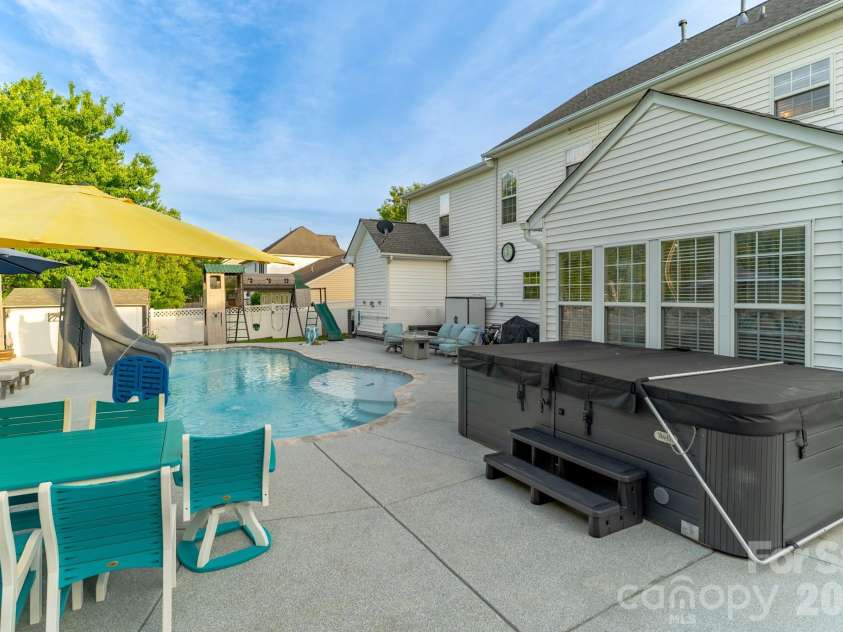 4105 Autumn Cove Drive, Clover, SC 29710.  MLS# CAR4364325, YatesRealty ID 17189. 