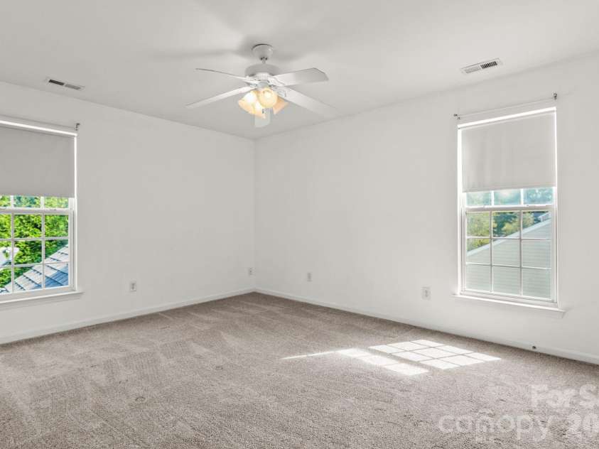 4105 Autumn Cove Drive, Clover, SC 29710.  MLS# CAR4364325, YatesRealty ID 17189. 