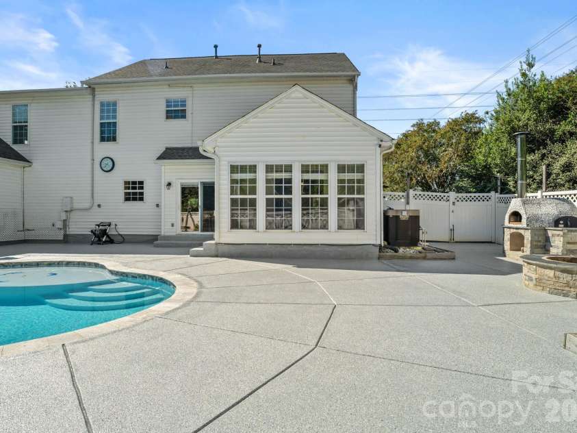 4105 Autumn Cove Drive, Clover, SC 29710.  MLS# CAR4364325, YatesRealty ID 17189. 
