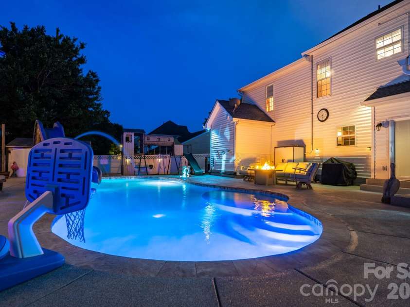 4105 Autumn Cove Drive, Clover, SC 29710.  MLS# CAR4364325, YatesRealty ID 17189. 