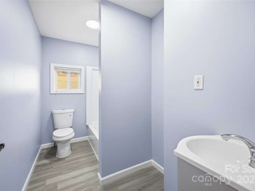349 Gorman Bridge Road, Asheville, NC 28806.  MLS# CAR4330803, YatesRealty ID 1719. 2-Bathroom (5'10