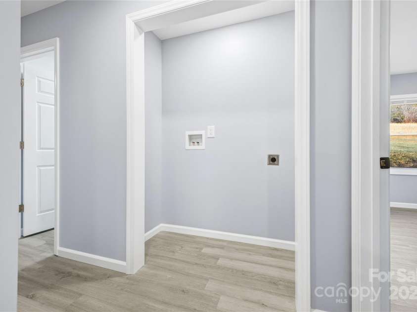 349 Gorman Bridge Road, Asheville, NC 28806.  MLS# CAR4330803, YatesRealty ID 1719. Laundry (6'1