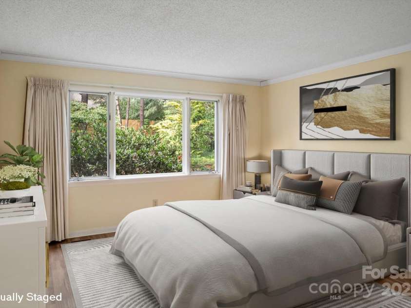 470 Crowfields Drive, Asheville, NC 28803.  MLS# CAR4283046, YatesRealty ID 1719. 