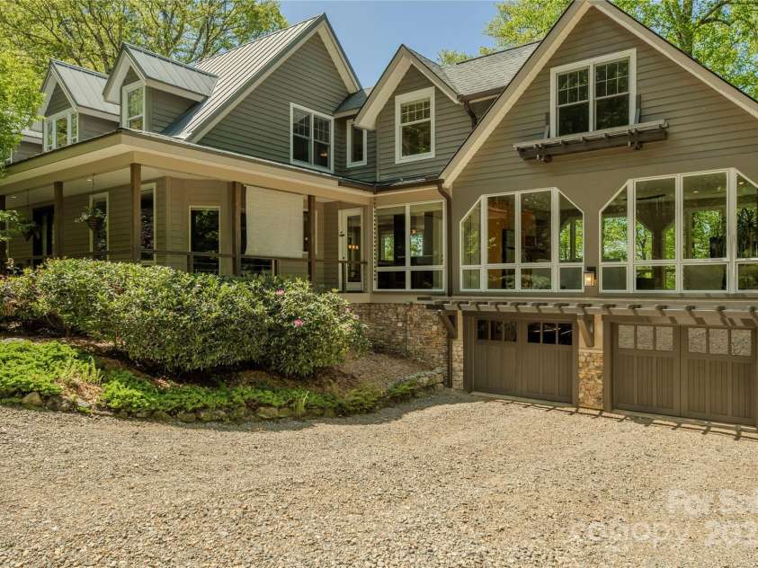 7660 Greenville Highway, Brevard, NC 28712.  MLS# CAR4257849, YatesRealty ID 17190. 