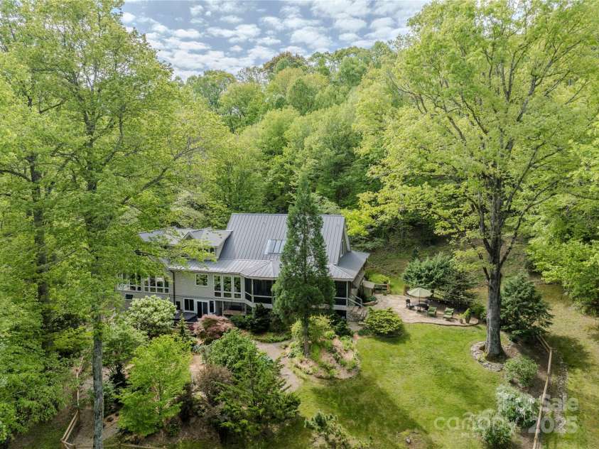7660 Greenville Highway, Brevard, NC 28712.  MLS# CAR4257849, YatesRealty ID 17190. 