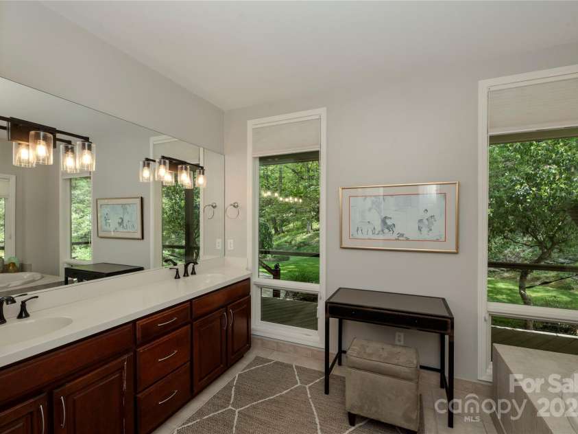 7660 Greenville Highway, Brevard, NC 28712.  MLS# CAR4257849, YatesRealty ID 17190. 