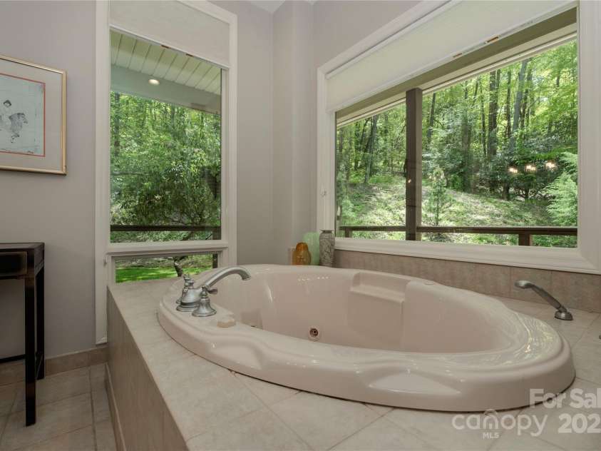 7660 Greenville Highway, Brevard, NC 28712.  MLS# CAR4257849, YatesRealty ID 17190. 