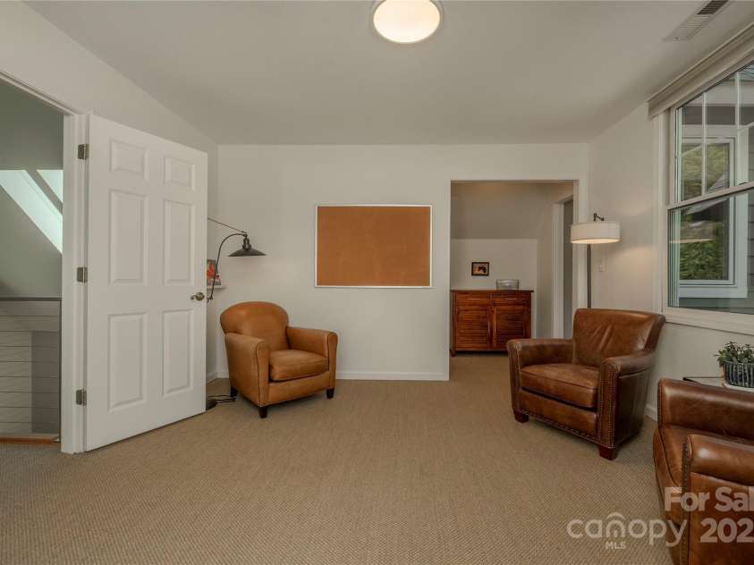 7660 Greenville Highway, Brevard, NC 28712.  MLS# CAR4257849, YatesRealty ID 17190. 
