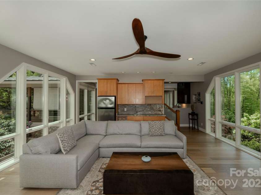 7660 Greenville Highway, Brevard, NC 28712.  MLS# CAR4257849, YatesRealty ID 17190. 