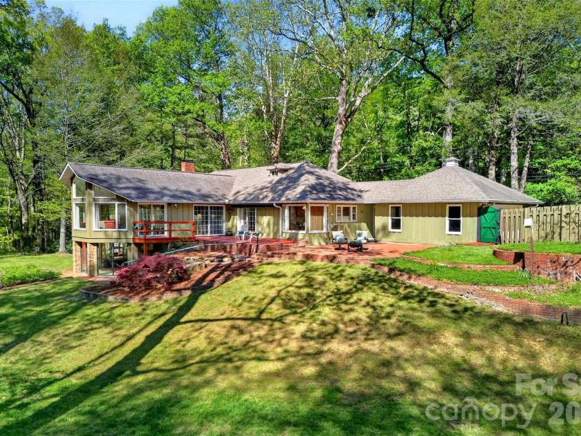 120 Assembly Drive, Montreat, NC 28757.  MLS# CAR4358837, YatesRealty ID 17191. 
