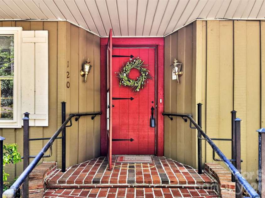 120 Assembly Drive, Montreat, NC 28757.  MLS# CAR4358837, YatesRealty ID 17191. 