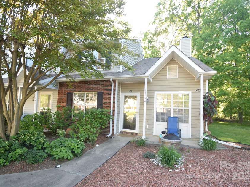 11130 Whitlock Crossing, Charlotte, NC 28273.  MLS# CAR4250386, YatesRealty ID 17192. 