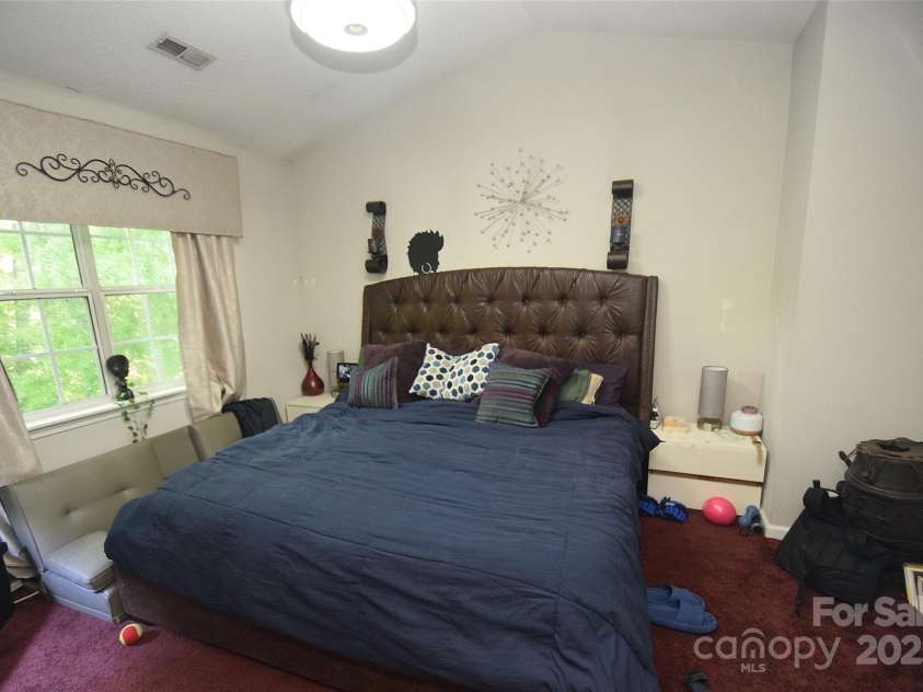 11130 Whitlock Crossing, Charlotte, NC 28273.  MLS# CAR4250386, YatesRealty ID 17192. 
