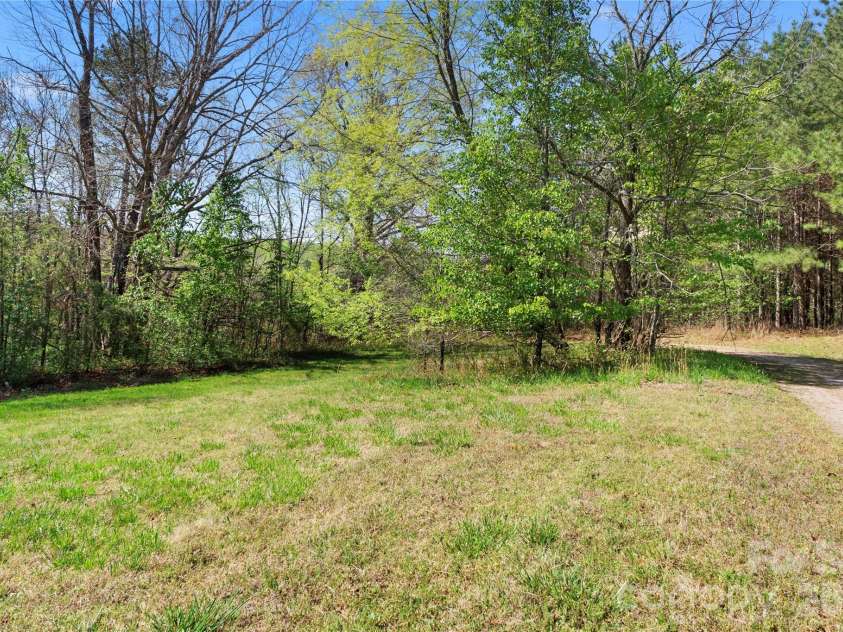 4675 Hickory Nut Ridge Road, Granite Falls, NC 28630.  MLS# CAR4362174, YatesRealty ID 17192. 