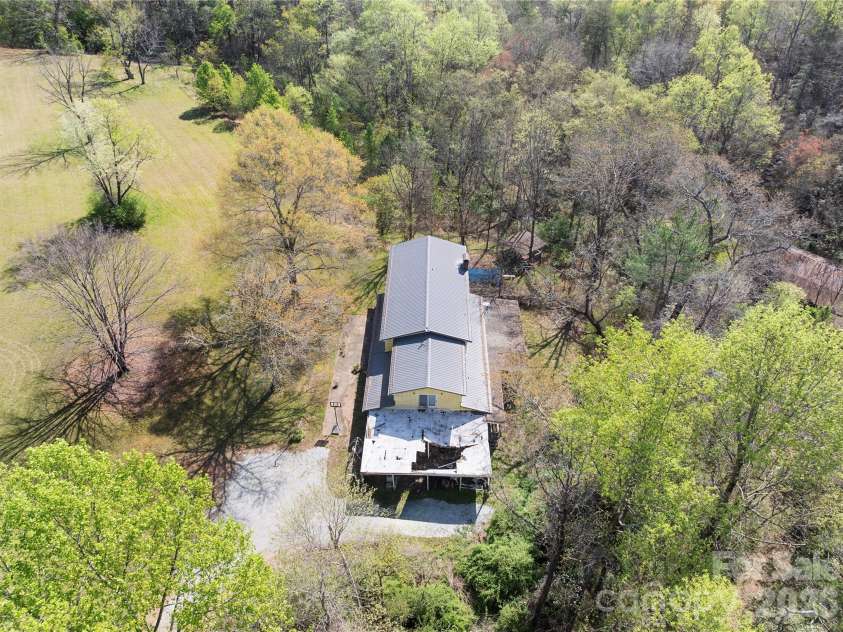 4675 Hickory Nut Ridge Road, Granite Falls, NC 28630.  MLS# CAR4362174, YatesRealty ID 17192. 