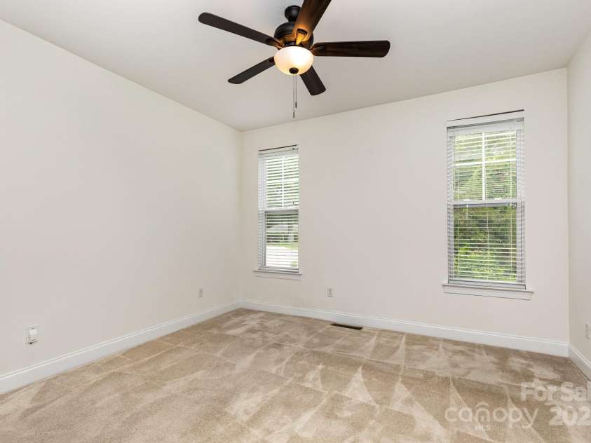 3158 Walnut Park Drive, Charlotte, NC 28262.  MLS# CAR4250305, YatesRealty ID 17193. 