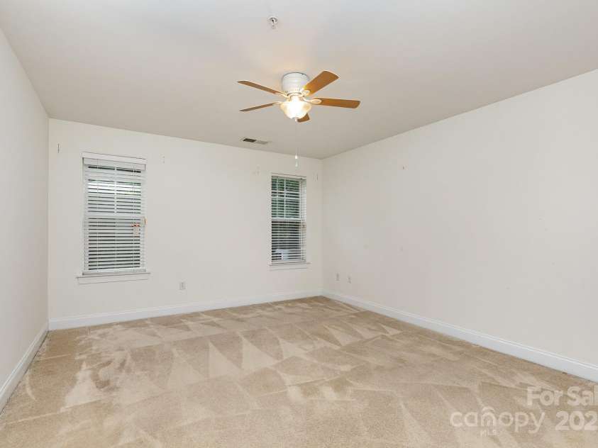 3158 Walnut Park Drive, Charlotte, NC 28262.  MLS# CAR4250305, YatesRealty ID 17193. 