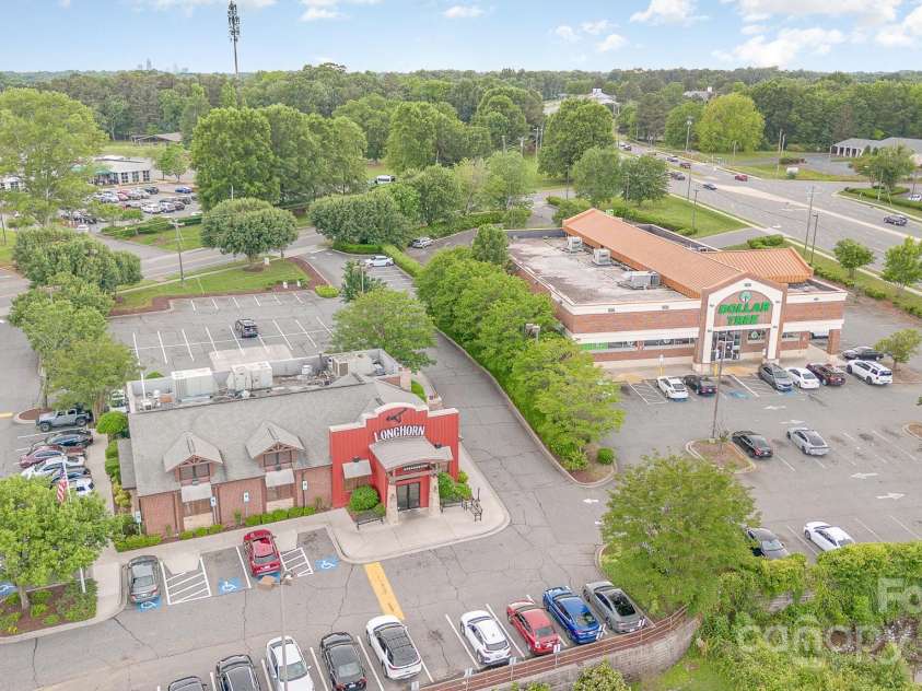 3158 Walnut Park Drive, Charlotte, NC 28262.  MLS# CAR4250305, YatesRealty ID 17193. 