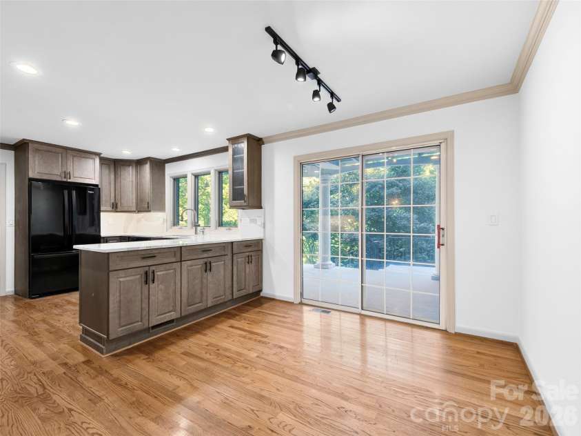 110 Glengary Drive, Flat Rock, NC 28731.  MLS# CAR4351379, YatesRealty ID 17194. 