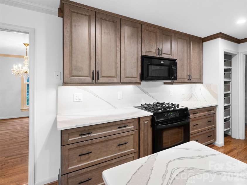 110 Glengary Drive, Flat Rock, NC 28731.  MLS# CAR4351379, YatesRealty ID 17194. 