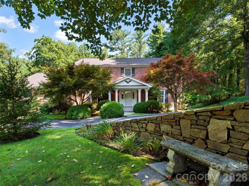 110 Glengary Drive, Flat Rock, NC 28731.  MLS# CAR4351379, YatesRealty ID 17194. 