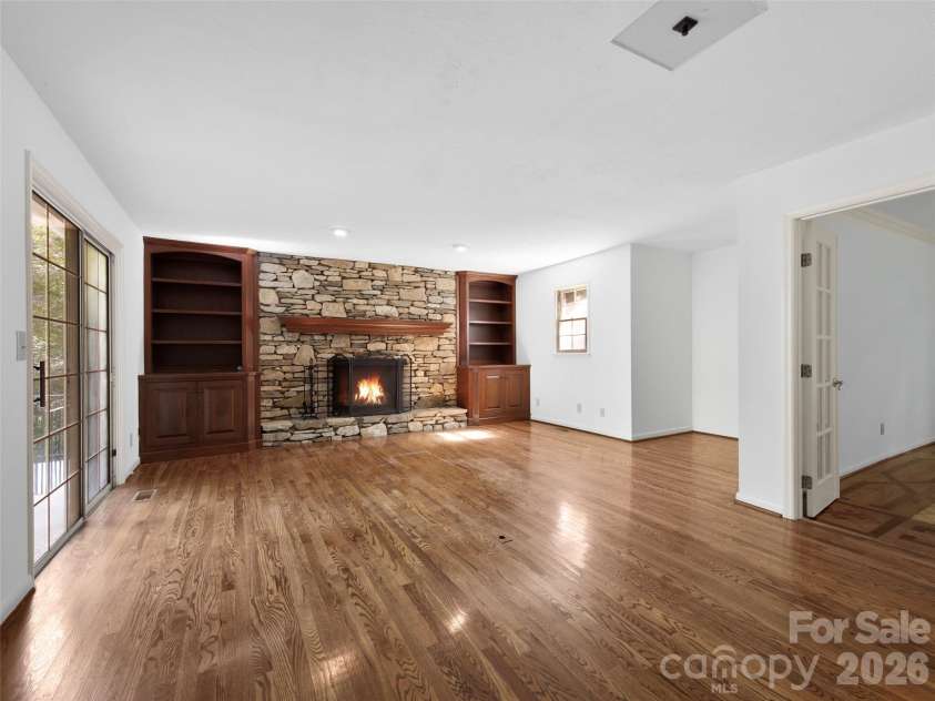 110 Glengary Drive, Flat Rock, NC 28731.  MLS# CAR4351379, YatesRealty ID 17194. Den