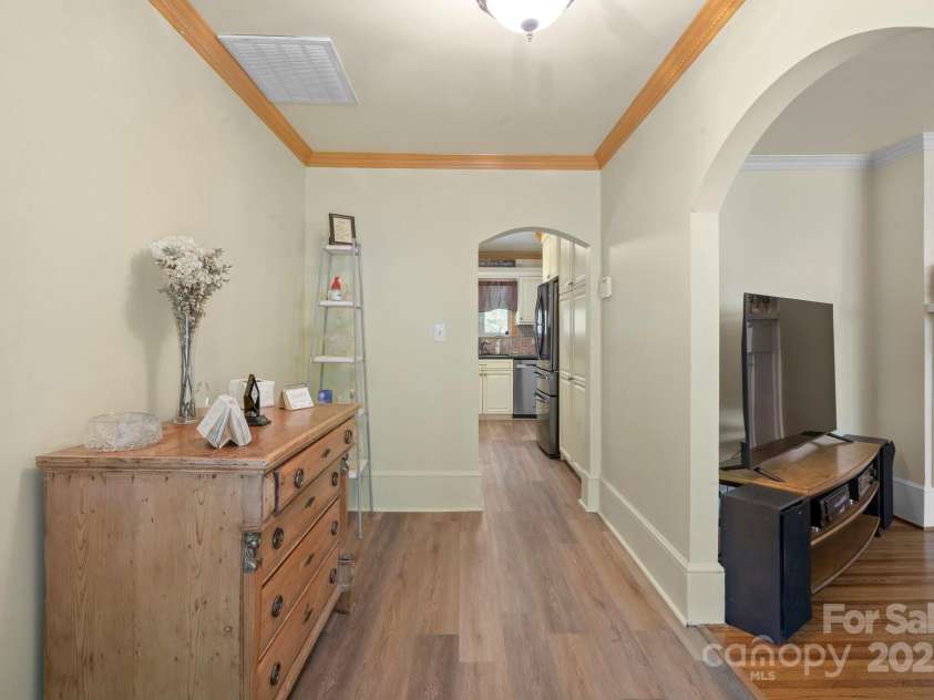 828 6th Street, Albemarle, NC 28001.  MLS# CAR4251154, YatesRealty ID 17194. 