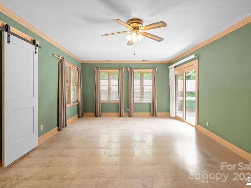 828 6th Street, Albemarle, NC 28001.  MLS# CAR4251154, YatesRealty ID 17194. 