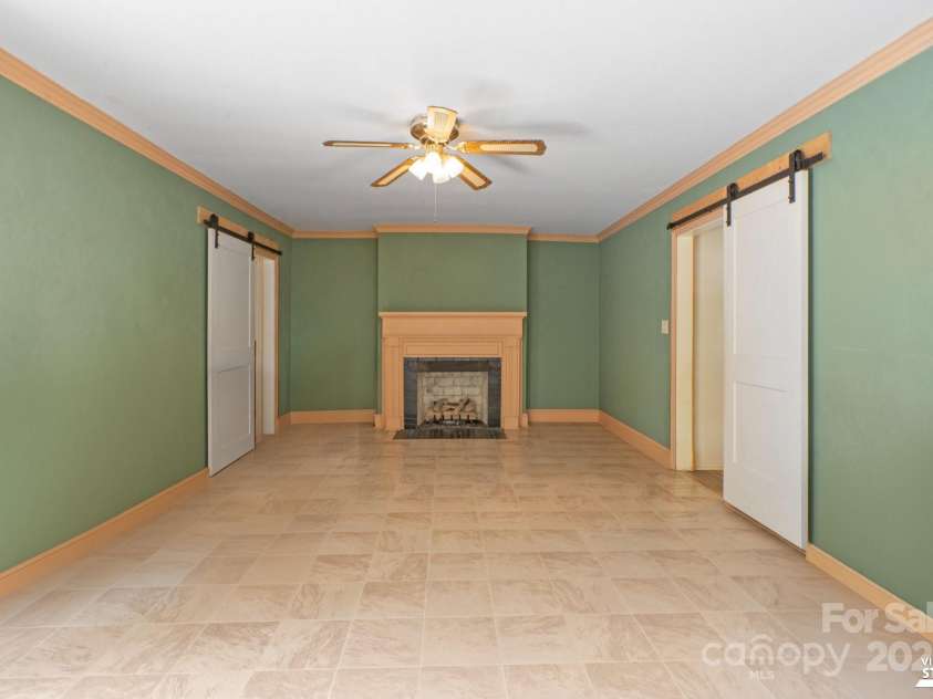 828 6th Street, Albemarle, NC 28001.  MLS# CAR4251154, YatesRealty ID 17194. 