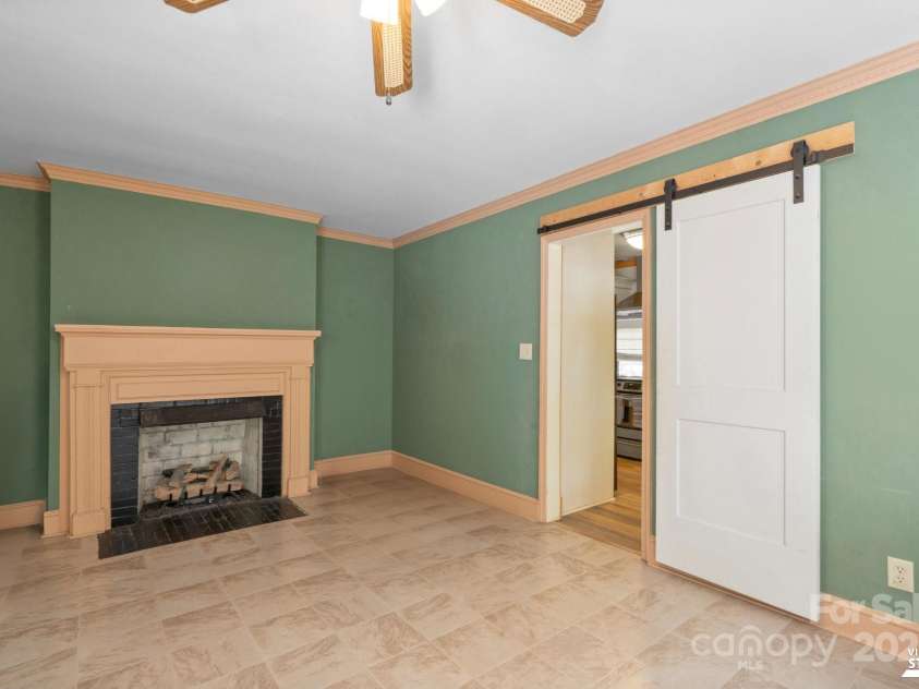 828 6th Street, Albemarle, NC 28001.  MLS# CAR4251154, YatesRealty ID 17194. 
