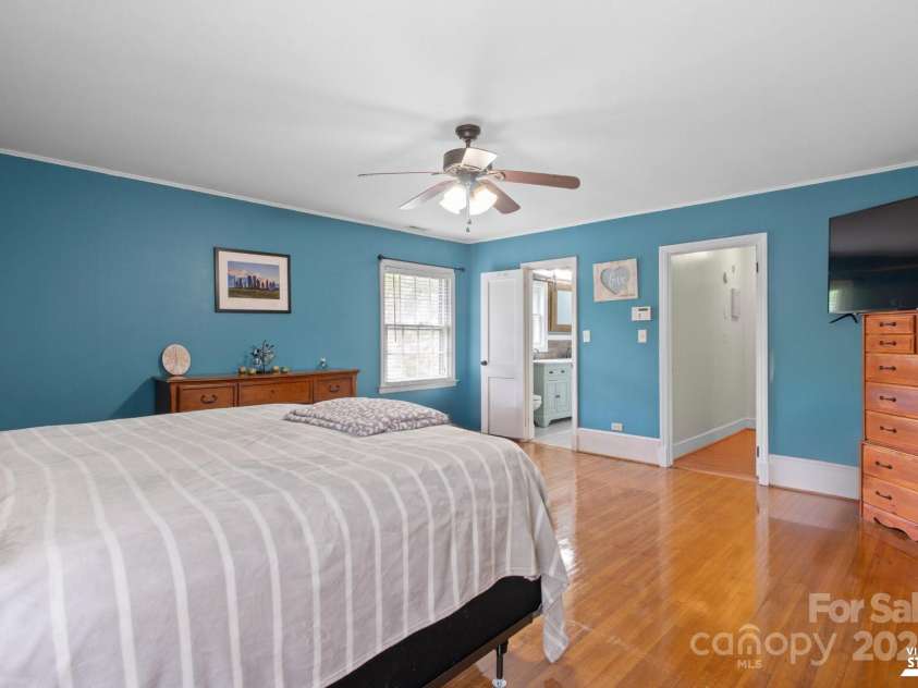 828 6th Street, Albemarle, NC 28001.  MLS# CAR4251154, YatesRealty ID 17194. 