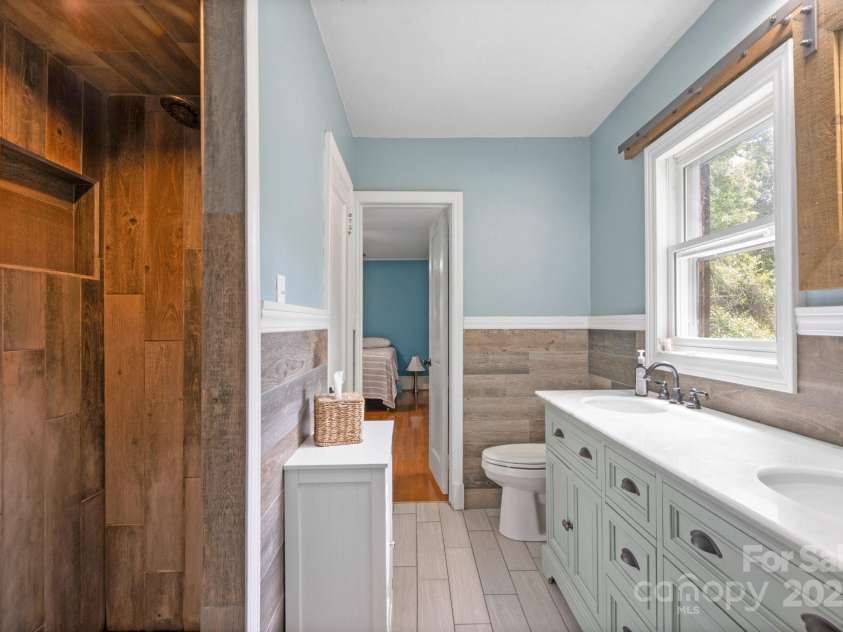 828 6th Street, Albemarle, NC 28001.  MLS# CAR4251154, YatesRealty ID 17194. 