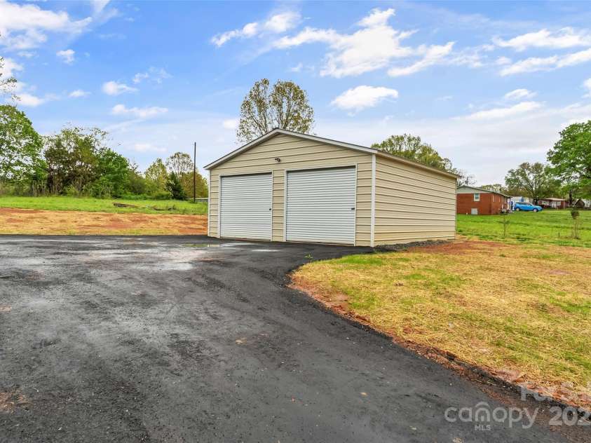 391 Springs East Road, Lincolnton, NC 28092.  MLS# CAR4244394, YatesRealty ID 17195. 