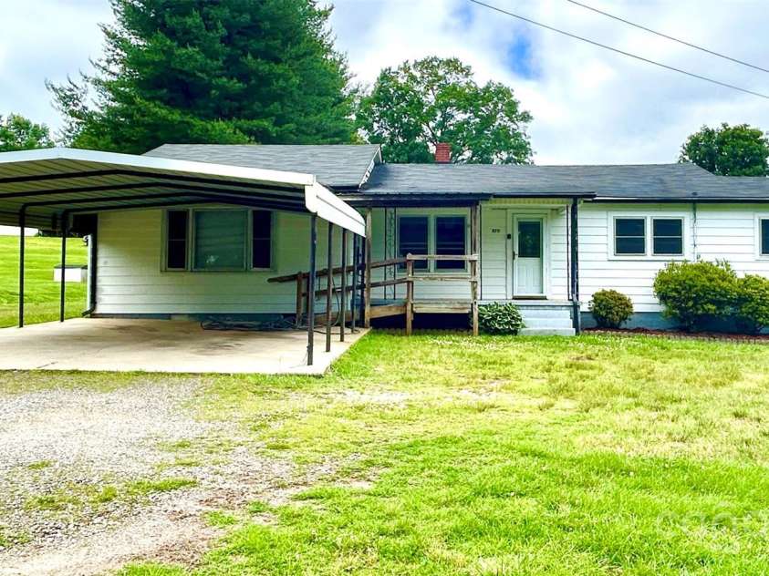 271 NC 16 Highway, Taylorsville, NC 28681.  MLS# CAR4265370, YatesRealty ID 17197. 