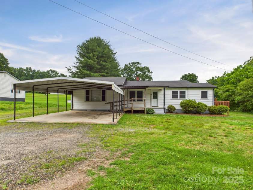 271 NC 16 Highway, Taylorsville, NC 28681.  MLS# CAR4265370, YatesRealty ID 17197. 