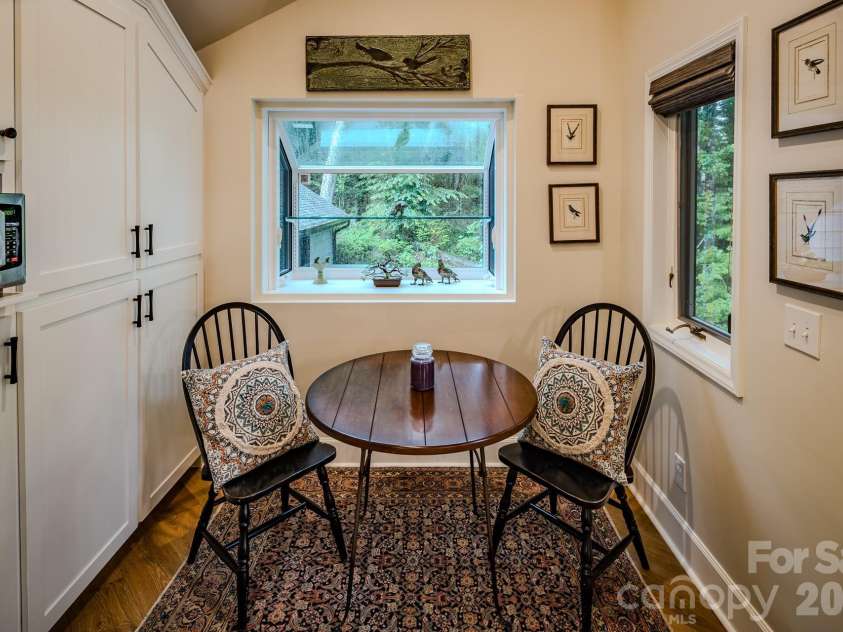 211 Grouse Moor Drive, Linville, NC 28646.  MLS# CAR4368907, YatesRealty ID 17198. 