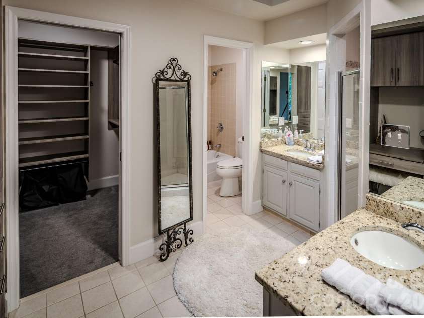 211 Grouse Moor Drive, Linville, NC 28646.  MLS# CAR4368907, YatesRealty ID 17198. 